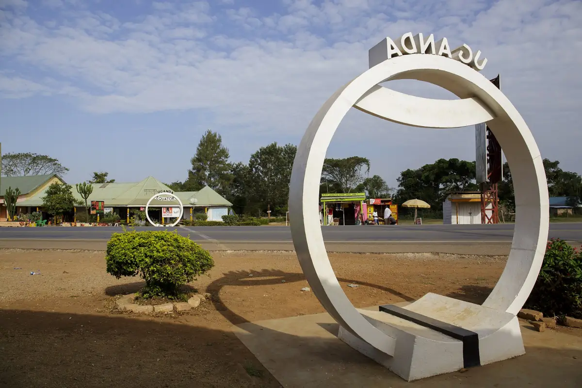 White ring monument marking the equator at Kayabwe